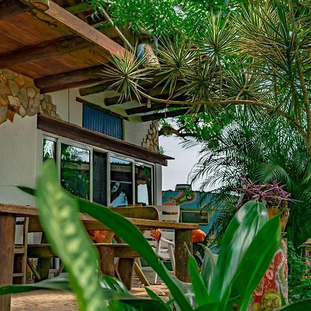 Kokrobite Gardens Restaurant And Guest House ภายนอก รูปภาพ